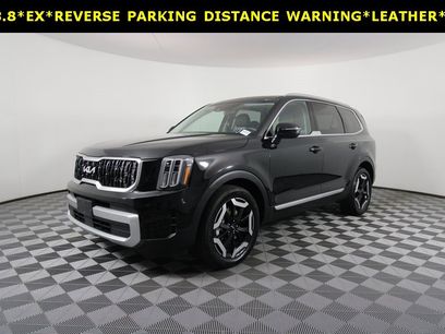 Used 2023 Kia Telluride EX w/ EX Captain's Chair Package