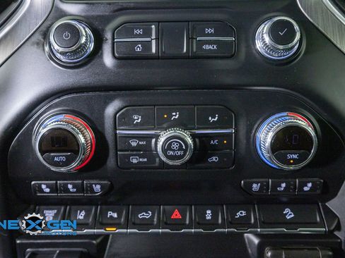 Used 2020 GMC Sierra 2500 Denali w/ Denali Ultimate Package AWD/4WD image 21