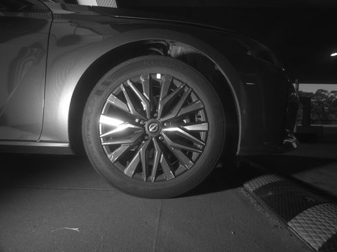 Used 2025 Nissan Altima 2.5 SV image 13