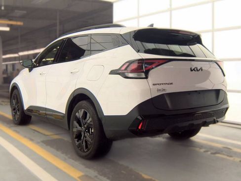Used 2025 Kia Sportage X-Line AWD/4WD image 3
