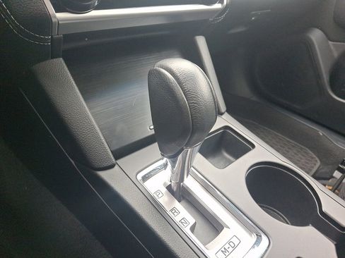 Used 2019 Subaru Outback 2.5i Premium image 15