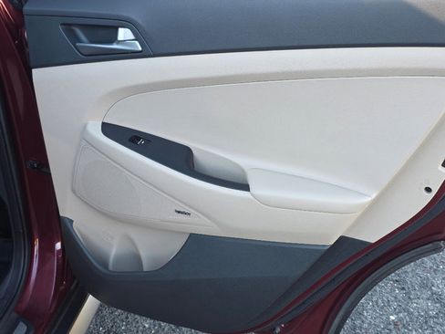 Used 2017 Hyundai Tucson Limited image 19