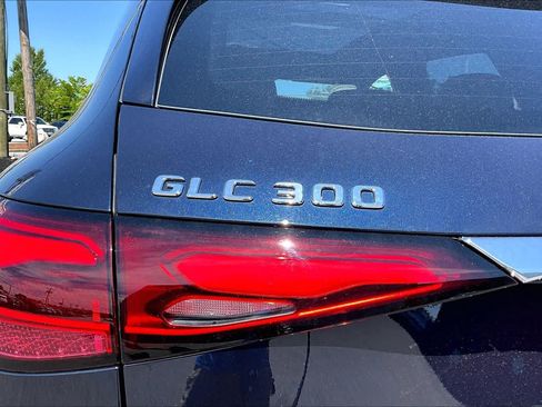 Used 2024 Mercedes-Benz GLC 300 4MATIC image 27