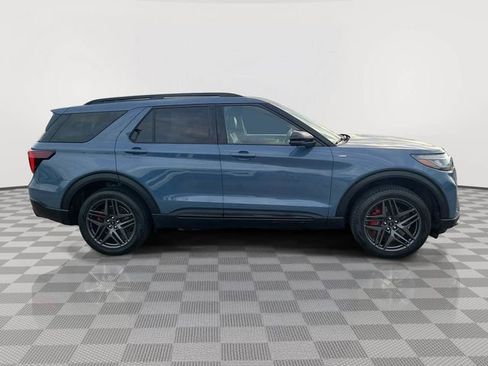 Certified 2025 Ford Explorer ST-Line w/ Premium Package AWD/4WD image 5