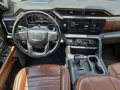 Used 2024 GMC Sierra 1500 Denali Ultimate AWD/4WD image 19