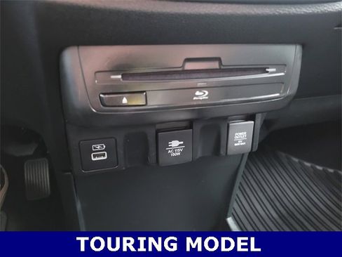 Used 2024 Honda Odyssey Touring image 24