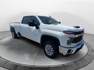 Used 2024 Chevrolet Silverado 2500 LT video 1