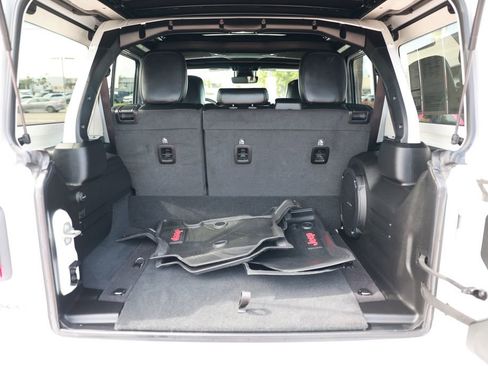 Used 2024 Jeep Wrangler High Altitude image 38