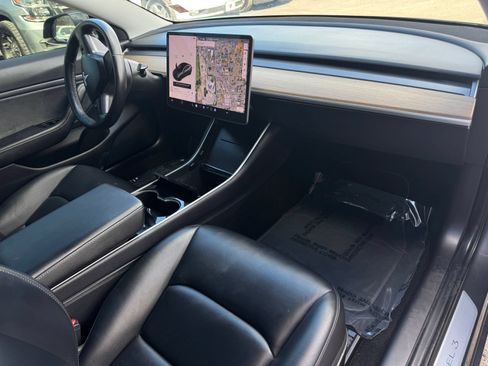 Used 2019 Tesla Model 3 RWD image 21
