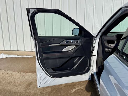 New 2026 Ford Explorer ST w/ Sun And Sound Package image 14