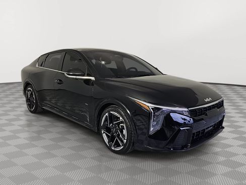 Used 2025 Kia K4 GT-Line w/ GT-Line Premium Package FWD image 2