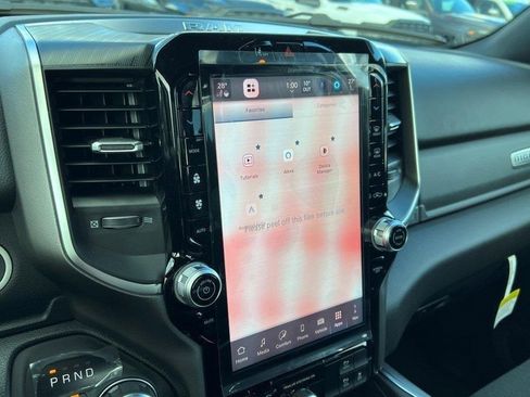 New 2026 RAM 1500 4x4 Crew Cab image 35