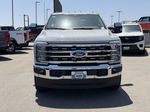 New 2026 Ford F250 Lariat w/ Lariat Premium Package AWD/4WD image 2