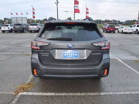 Used 2021 Subaru Outback Premium image 4