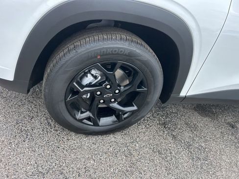 New 2026 Chevrolet Trax LT w/ Midnight Edition image 10