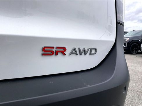 Used 2025 Nissan Kicks SR w/ SR Premium Package AWD/4WD image 28
