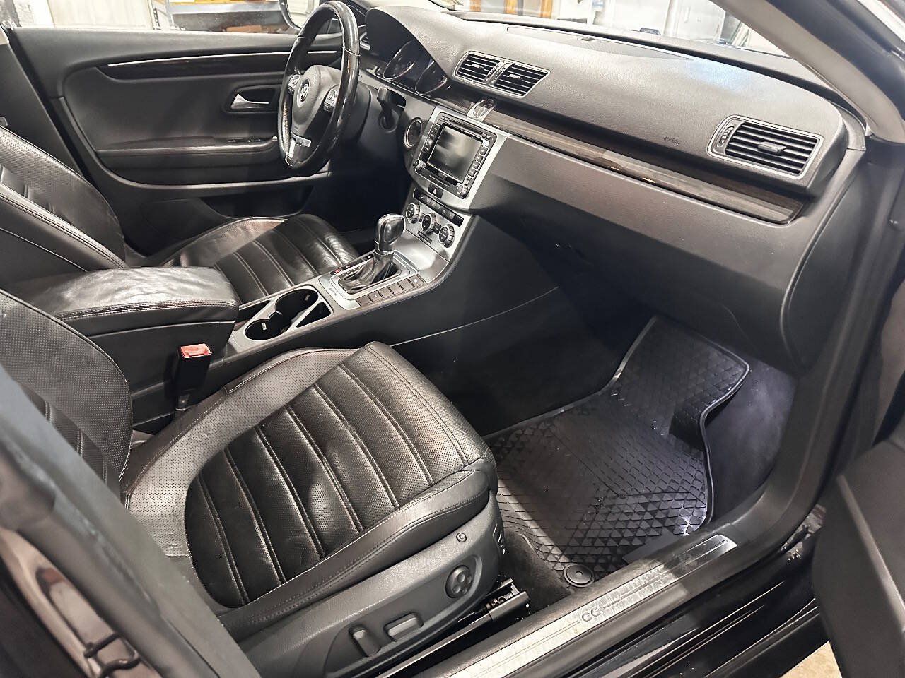 Used 2014 Volkswagen CC Executive AWD/4WD image 11