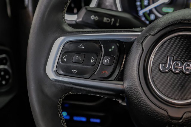 Used 2023 Jeep Wrangler Unlimited Sahara w/ Cold Weather Group AWD/4WD image 16