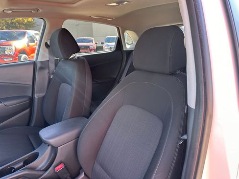 Used 2022 Hyundai Kona SEL w/ Convenience Package image 17