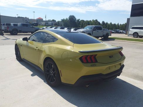 Used 2025 Ford Mustang GT w/ Mustang Nite Pony Package RWD image 3