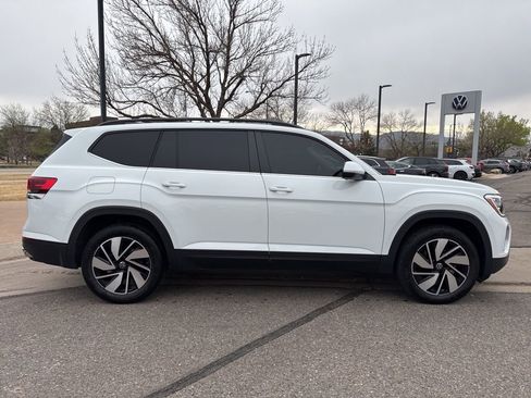 Certified 2024 Volkswagen Atlas SE image 7
