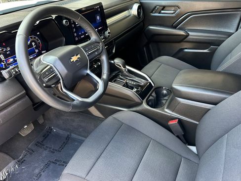 Used 2024 Chevrolet Colorado LT w/ LT Convenience Package image 10