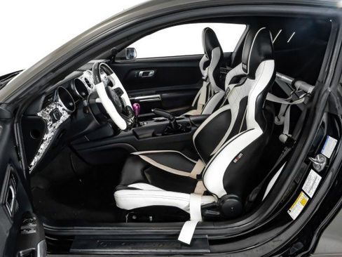 Used 2018 Ford Mustang GT w/ GT Performance Package image 25