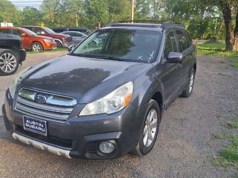 Used 2014 Subaru Outback 2.5i Limited AWD/4WD image 4