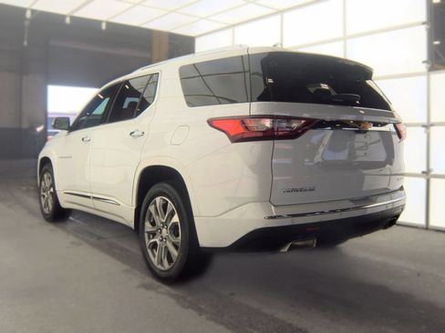 Used 2020 Chevrolet Traverse Premier FWD image 6