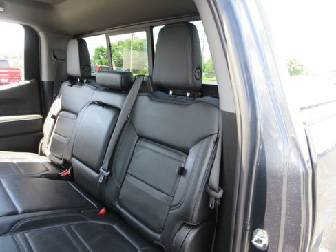 Used 2021 GMC Sierra 1500 Denali w/ Denali Premium Package AWD/4WD image 25