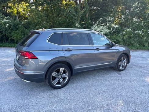 Used 2021 Volkswagen Tiguan SEL AWD/4WD image 4
