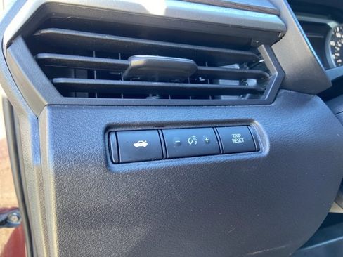 Used 2024 Nissan Altima 2.5 SV image 41