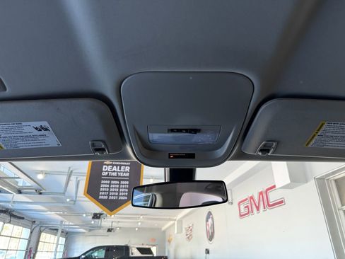 Certified 2022 Chevrolet Colorado W/T w/ Custom Special Edition image 23