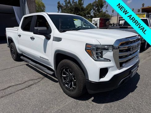 Used 2019 GMC Sierra 1500 2WD Crew Cab w/ Convenience Package image 2