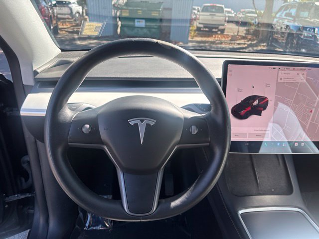 Used 2022 Tesla Model Y Long Range AWD/4WD image 16