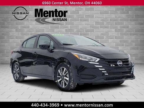 New 2025 Nissan Versa SV w/ Trunk Package FWD image 1