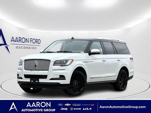 Used 2024 Lincoln Navigator Reserve AWD/4WD image 1