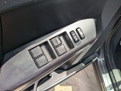 Used 2018 Toyota RAV4 XLE FWD image 21