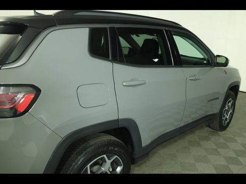 Used 2022 Jeep Compass Trailhawk w/ Trailhawk Elite Group AWD/4WD image 21