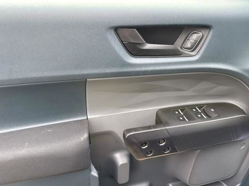 Certified 2023 Ford Maverick XL image 12