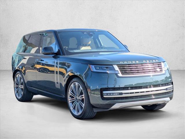 Certified 2025 Land Rover Range Rover SE AWD/4WD image 3