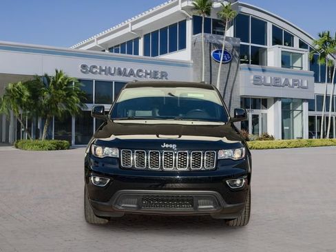Used 2019 Jeep Grand Cherokee Laredo w/ Laredo X Package RWD image 2