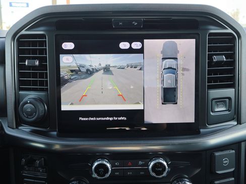 Certified 2025 Ford F150 Platinum w/ FX4 Off-Road Package image 23