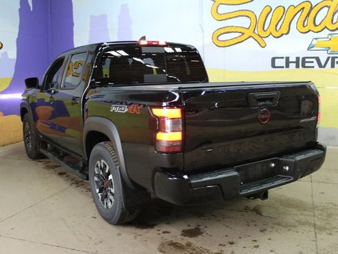 Used 2023 Nissan Frontier PRO-4X image 6