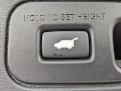 New 2025 Honda Pilot Touring image 13