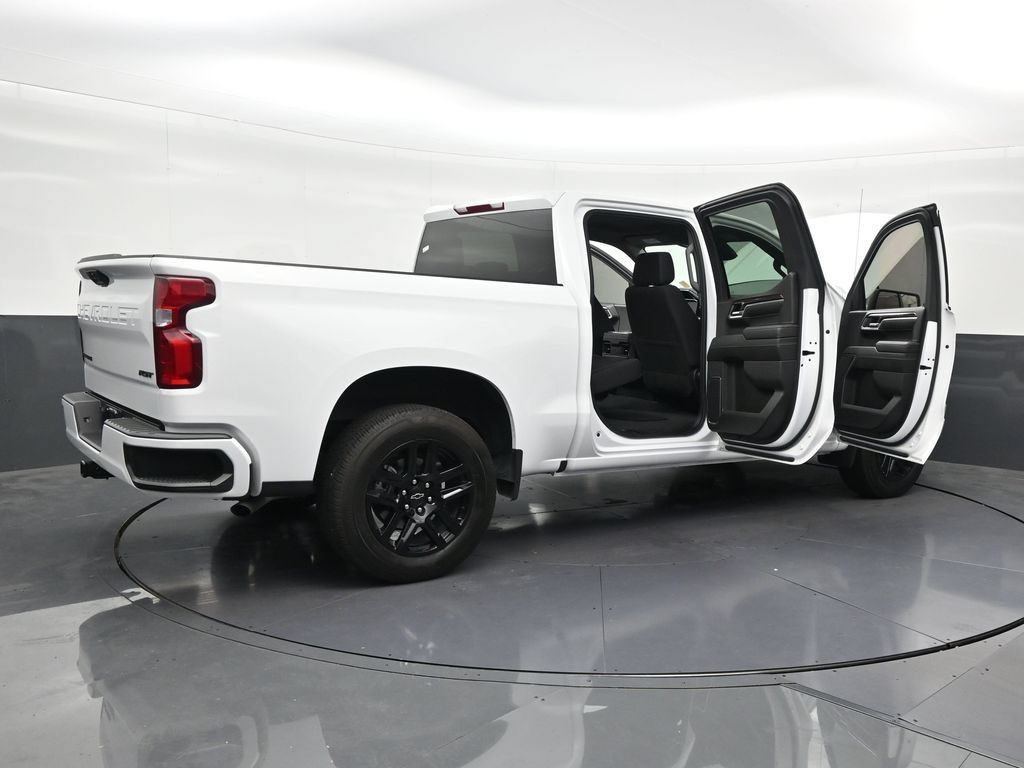 Used 2025 Chevrolet Silverado 1500 RST RWD image 32