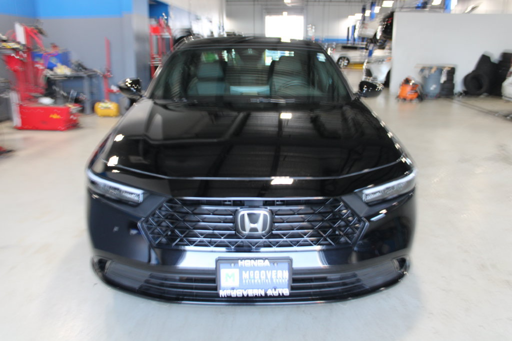 Used 2024 Honda Accord Sport image 2