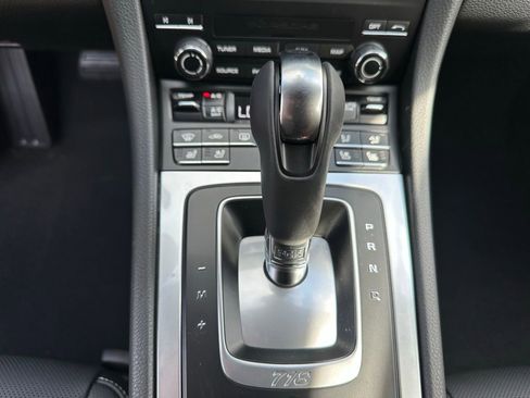 Used 2025 Porsche 718 Boxster image 25