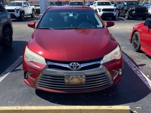 Certified 2017 Toyota Camry LE image 3