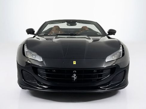 Used 2020 Ferrari Portofino RWD image 11